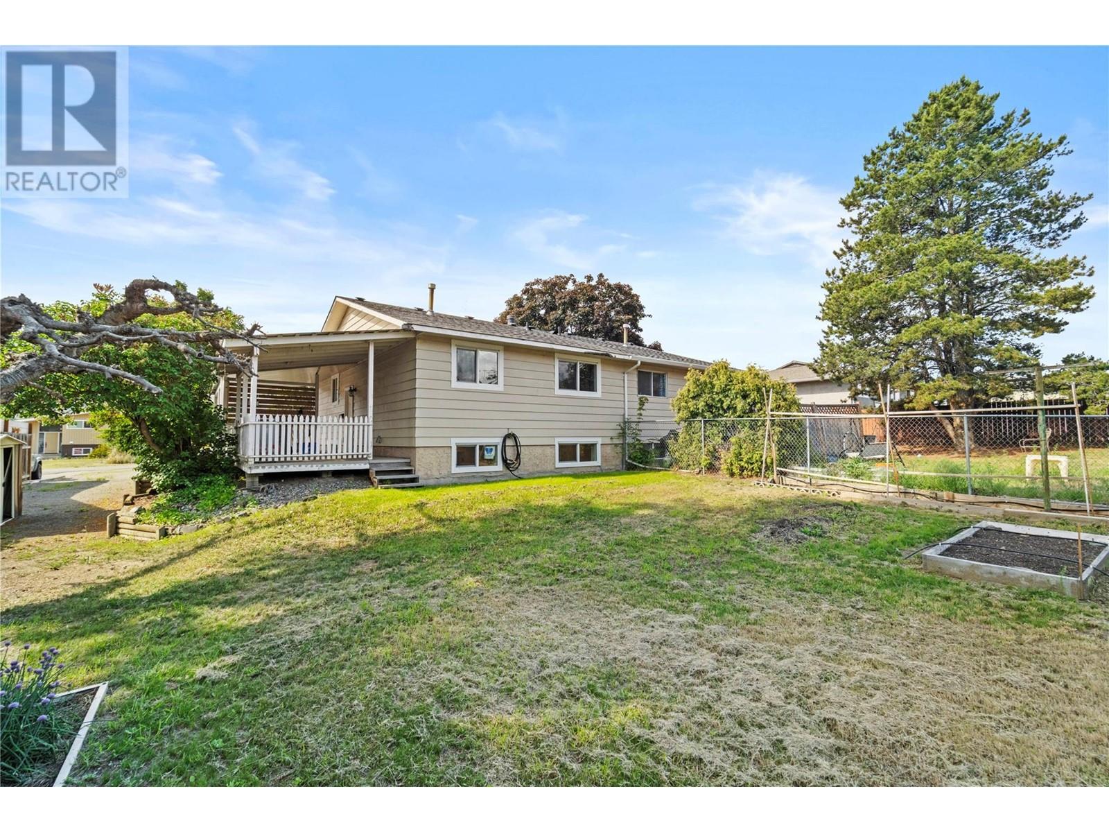 2336 BOSSERT Avenue, Kamloops, BC V2B4V7