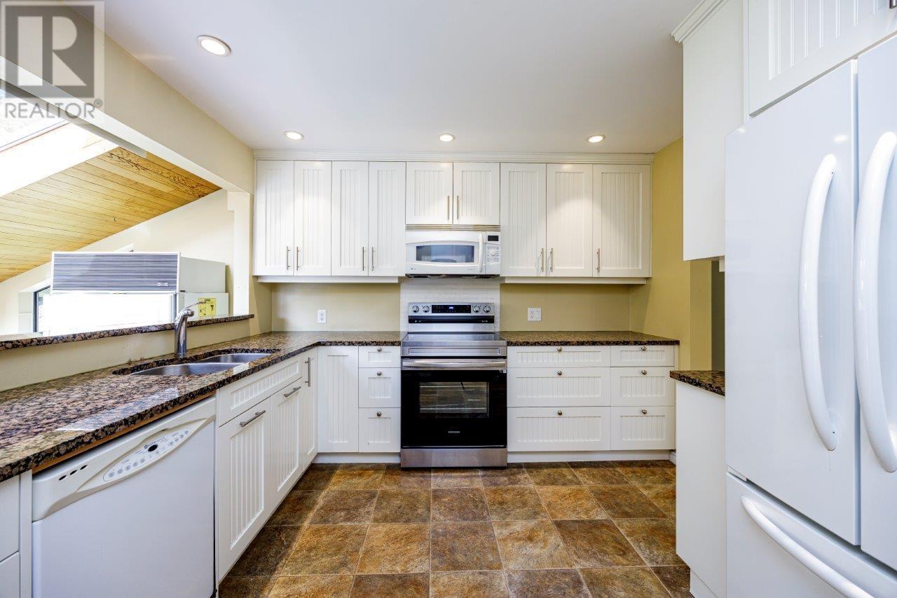 1427 Appin Road, North Vancouver, British Columbia  V7J 2T4 - Photo 6 - R2955332