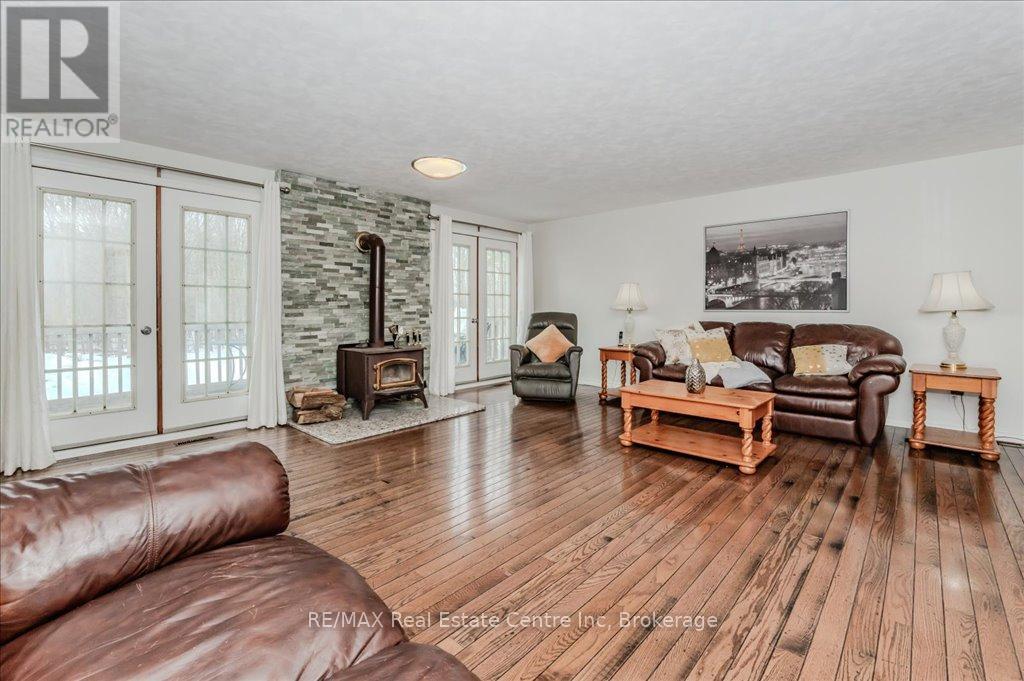 6112 Fourth Line E, Centre Wellington, Ontario  N0B 1B0 - Photo 24 - X12167736