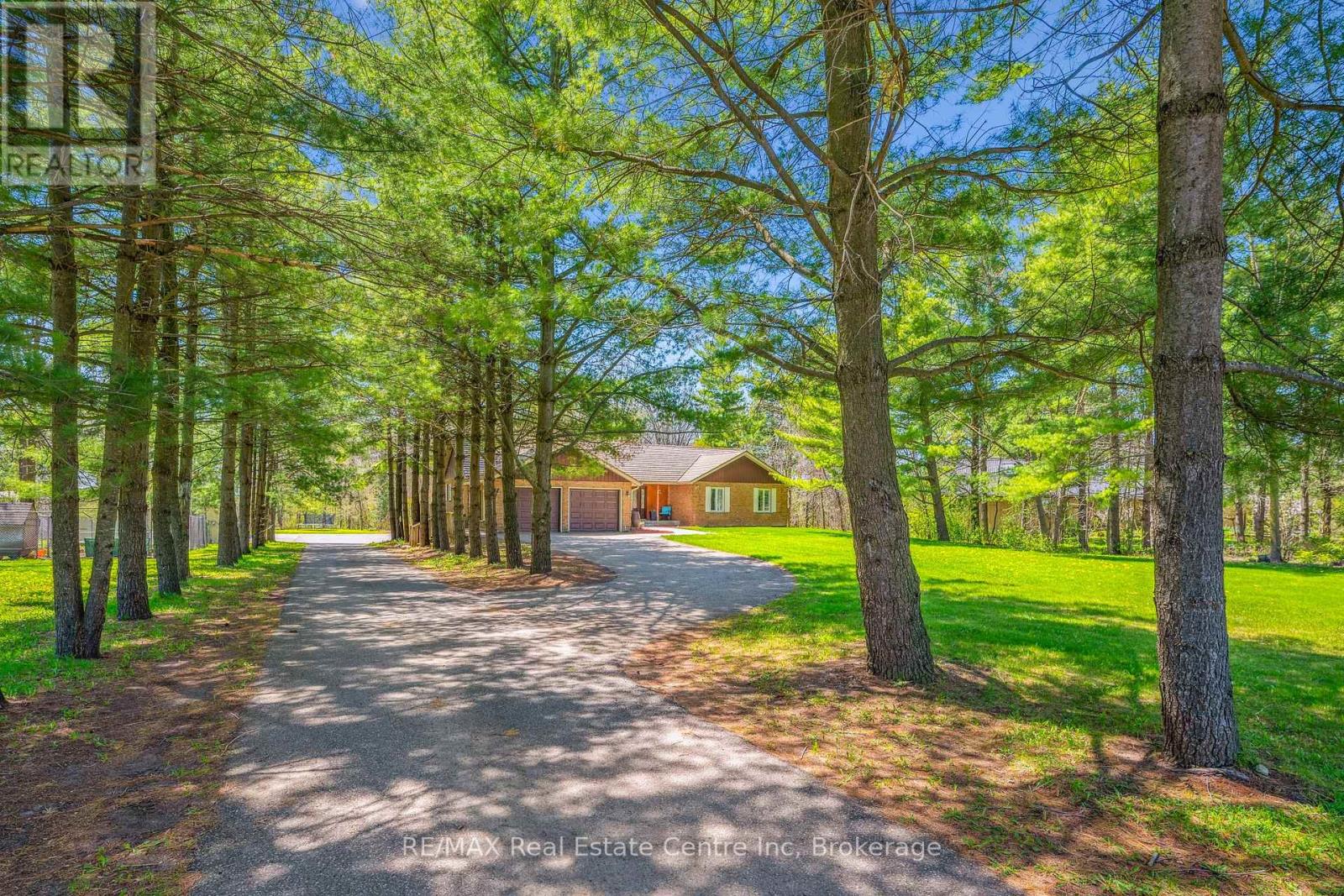 6112 Fourth Line E, Centre Wellington, Ontario  N0B 1B0 - Photo 3 - X12167736