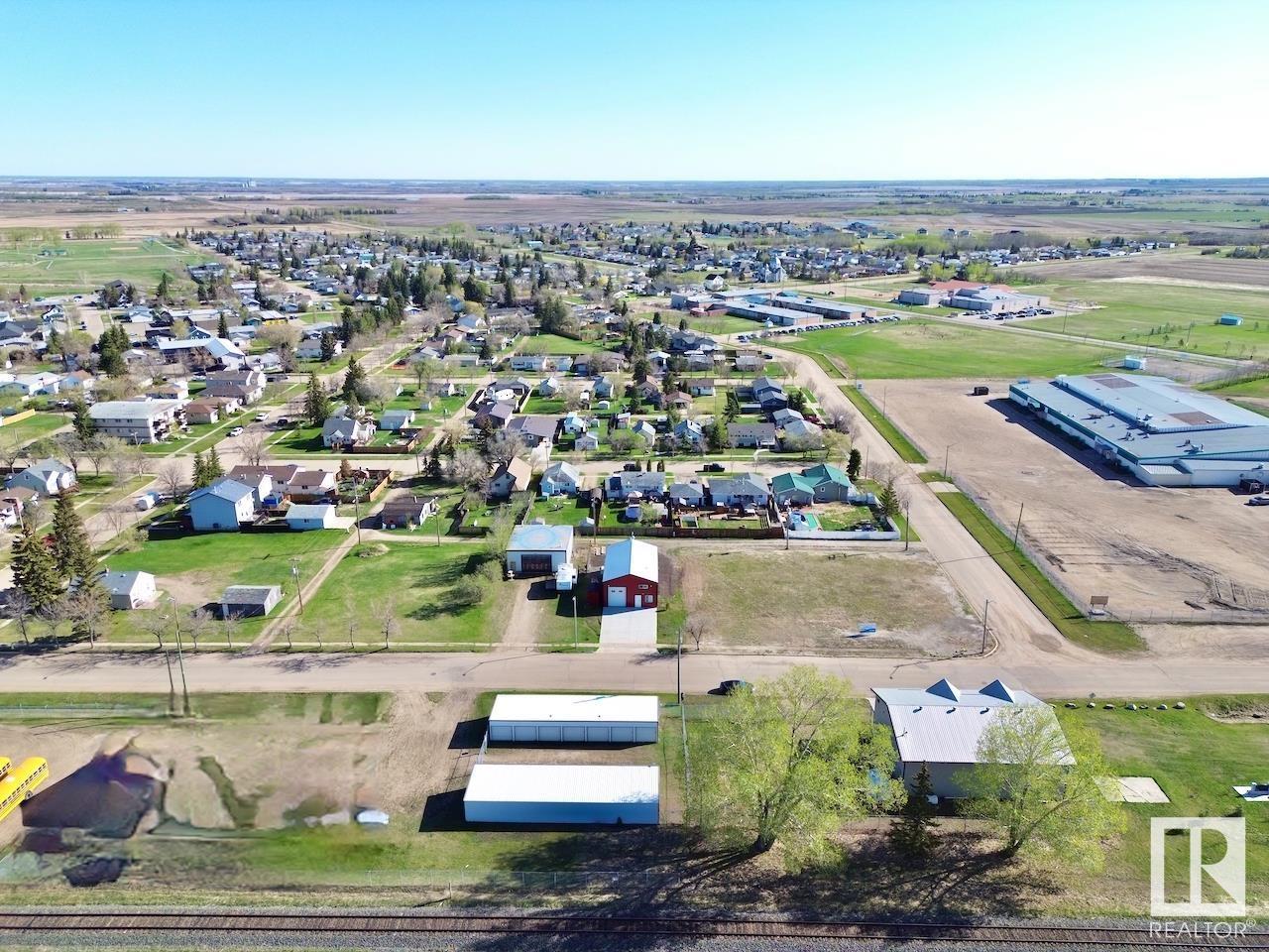 5079 47 Av, Lamont, Alberta  T0B 2R0 - Photo 8 - E4433246