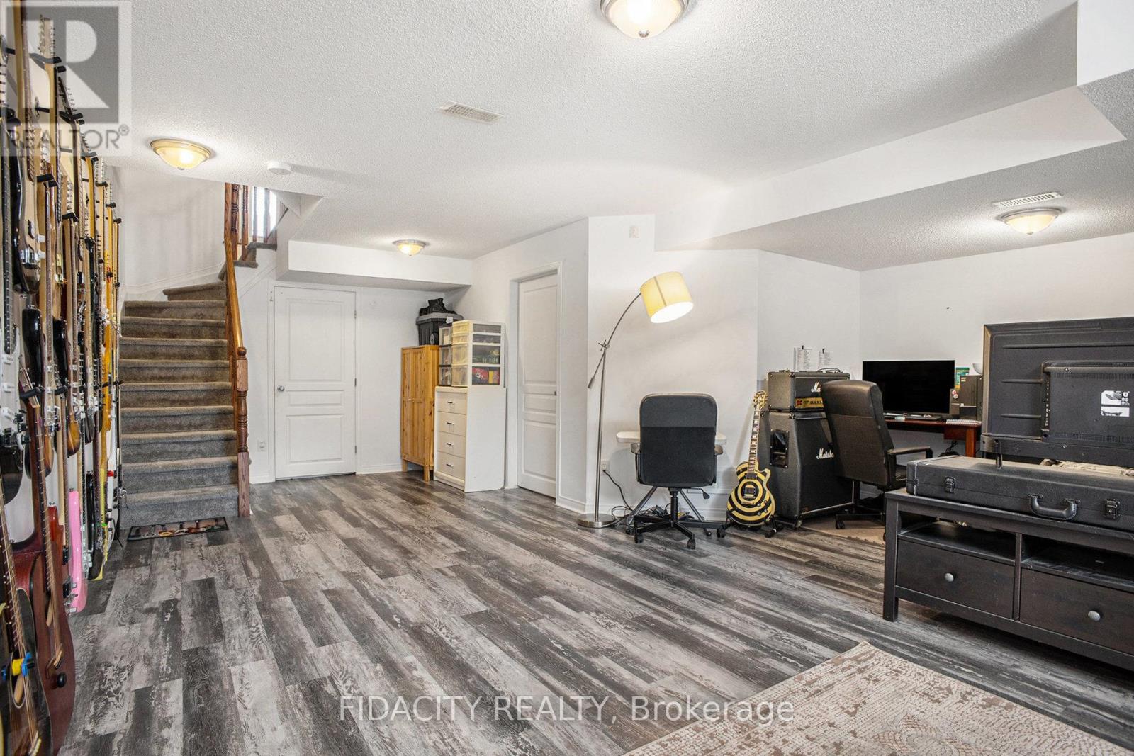 1493 Carronbridge Circle, Ottawa, Ontario  K2M 0G7 - Photo 21 - X12167719