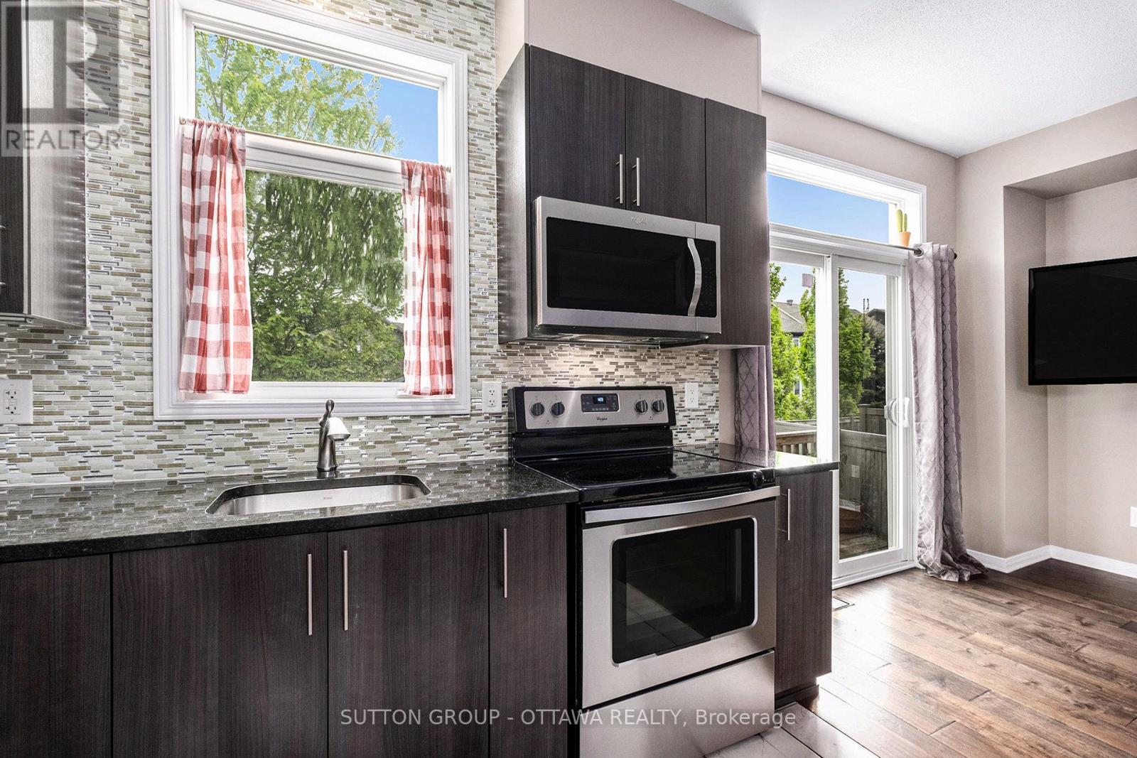 100 Camden Private, Ottawa, Ontario  K2J 6H9 - Photo 10 - X12167722