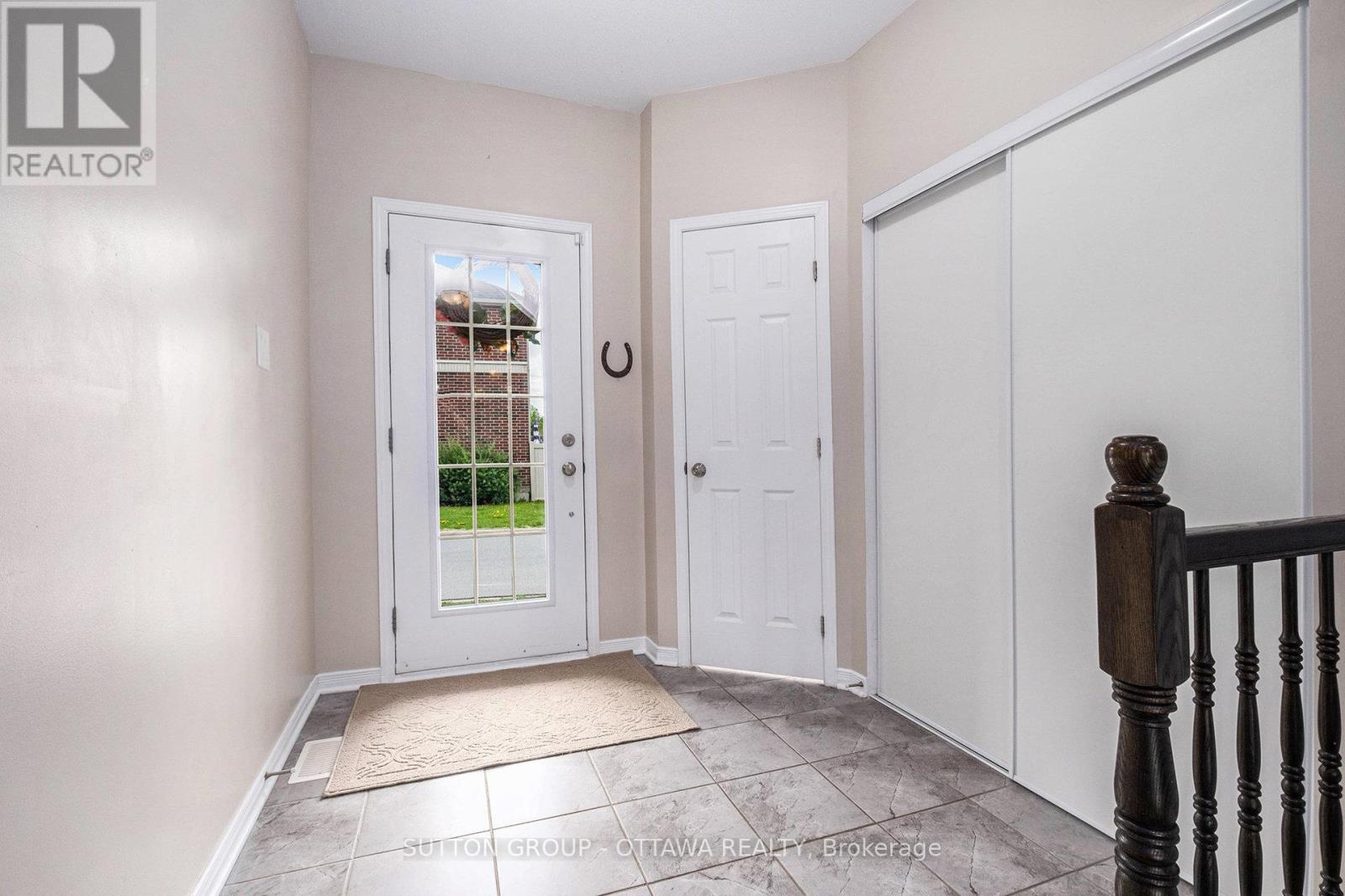 100 Camden Private, Ottawa, Ontario  K2J 6H9 - Photo 4 - X12167722