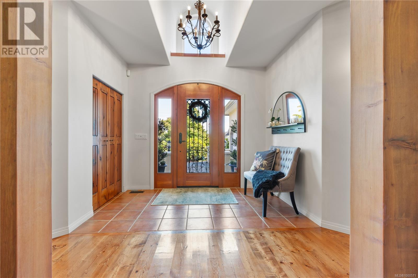 Property at 3274 Majestic Dr image 1
