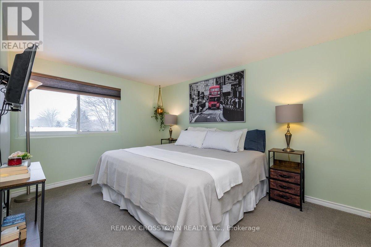 2 - 235 Steel Street, Barrie, Ontario  L4M 2H1 - Photo 18 - S12128343