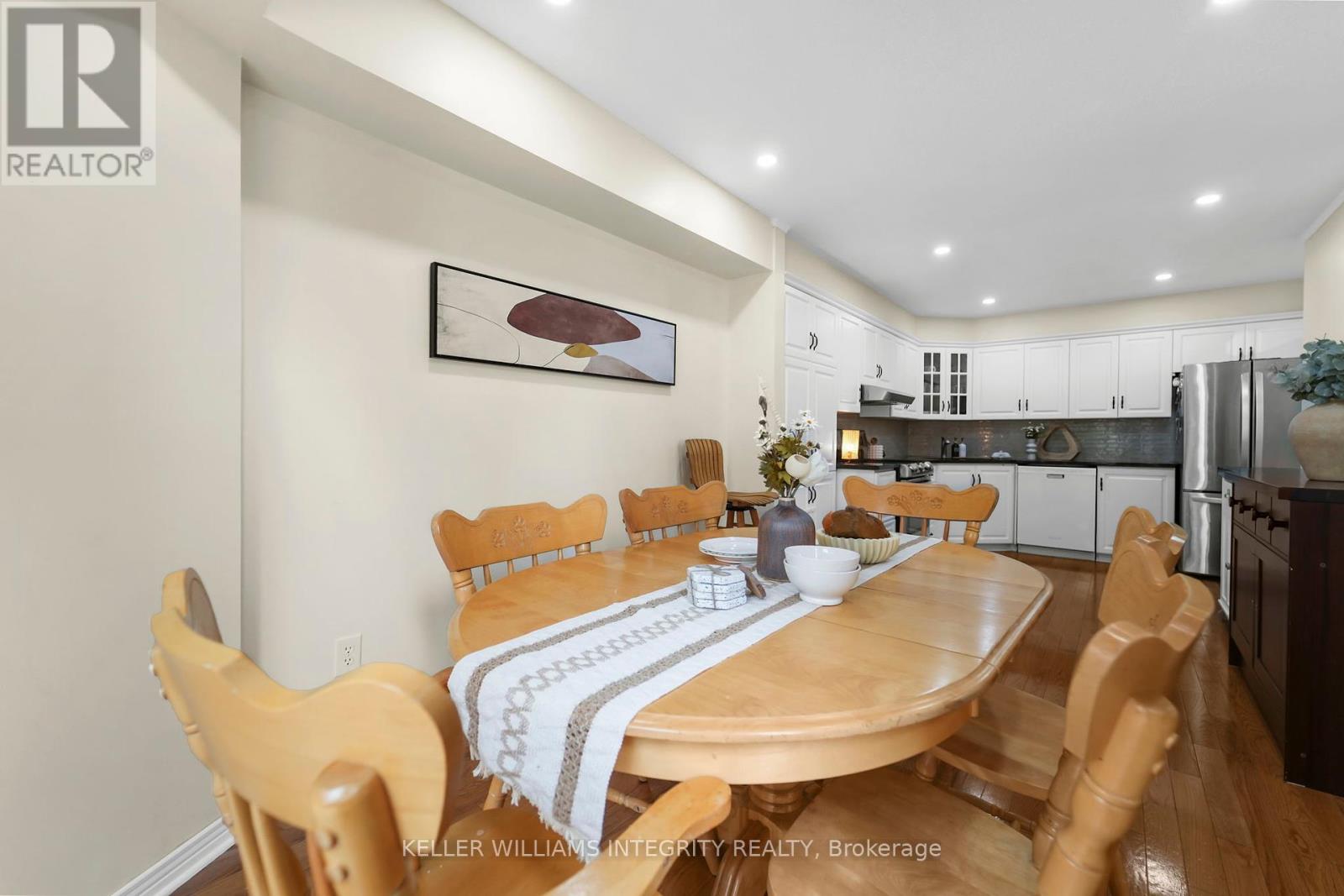 43 Aintree Place, Ottawa, Ontario  K2M 2G6 - Photo 12 - X12164345