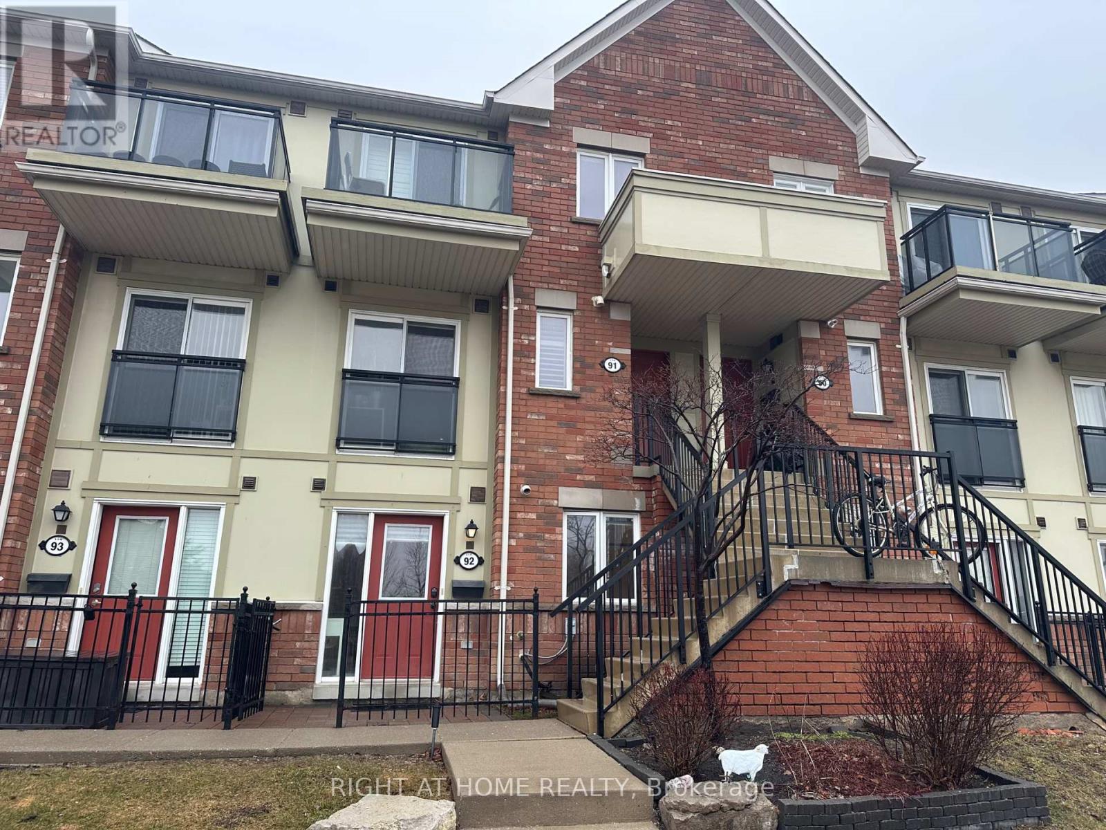 92 - 150 Chancery Road, Markham, Ontario  L6E 0B9 - Photo 2 - N12167723