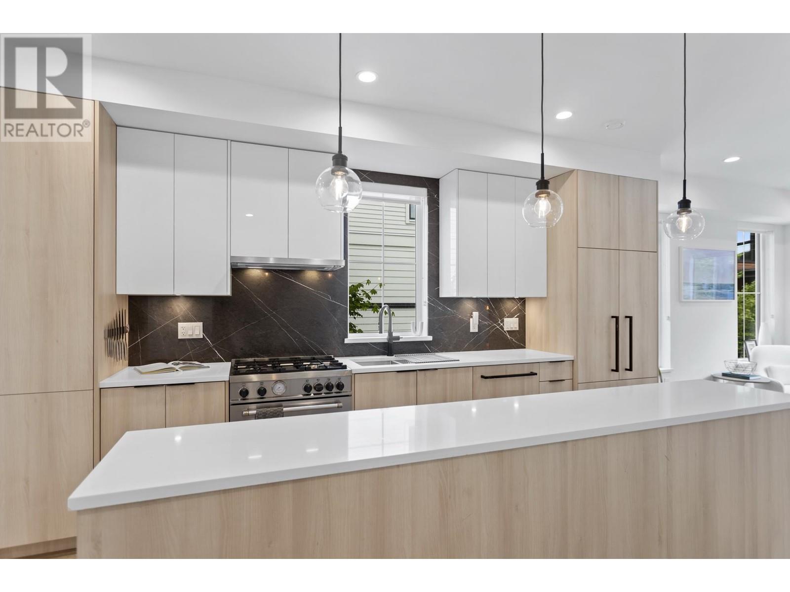 21 237 Ridgeway Avenue, North Vancouver, British Columbia  V7L 0H6 - Photo 11 - R3005791