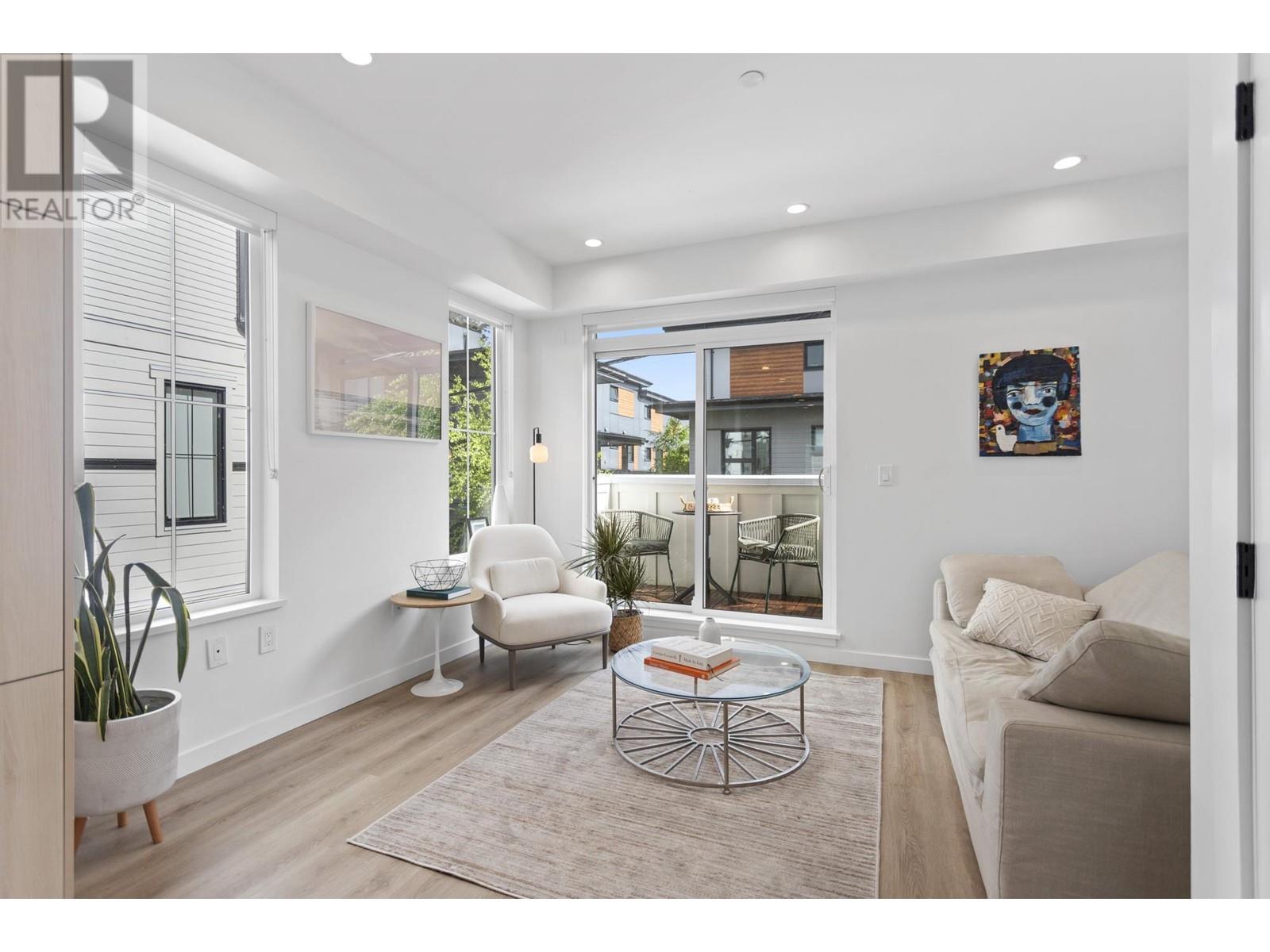 21 237 Ridgeway Avenue, North Vancouver, British Columbia  V7L 0H6 - Photo 3 - R3005791