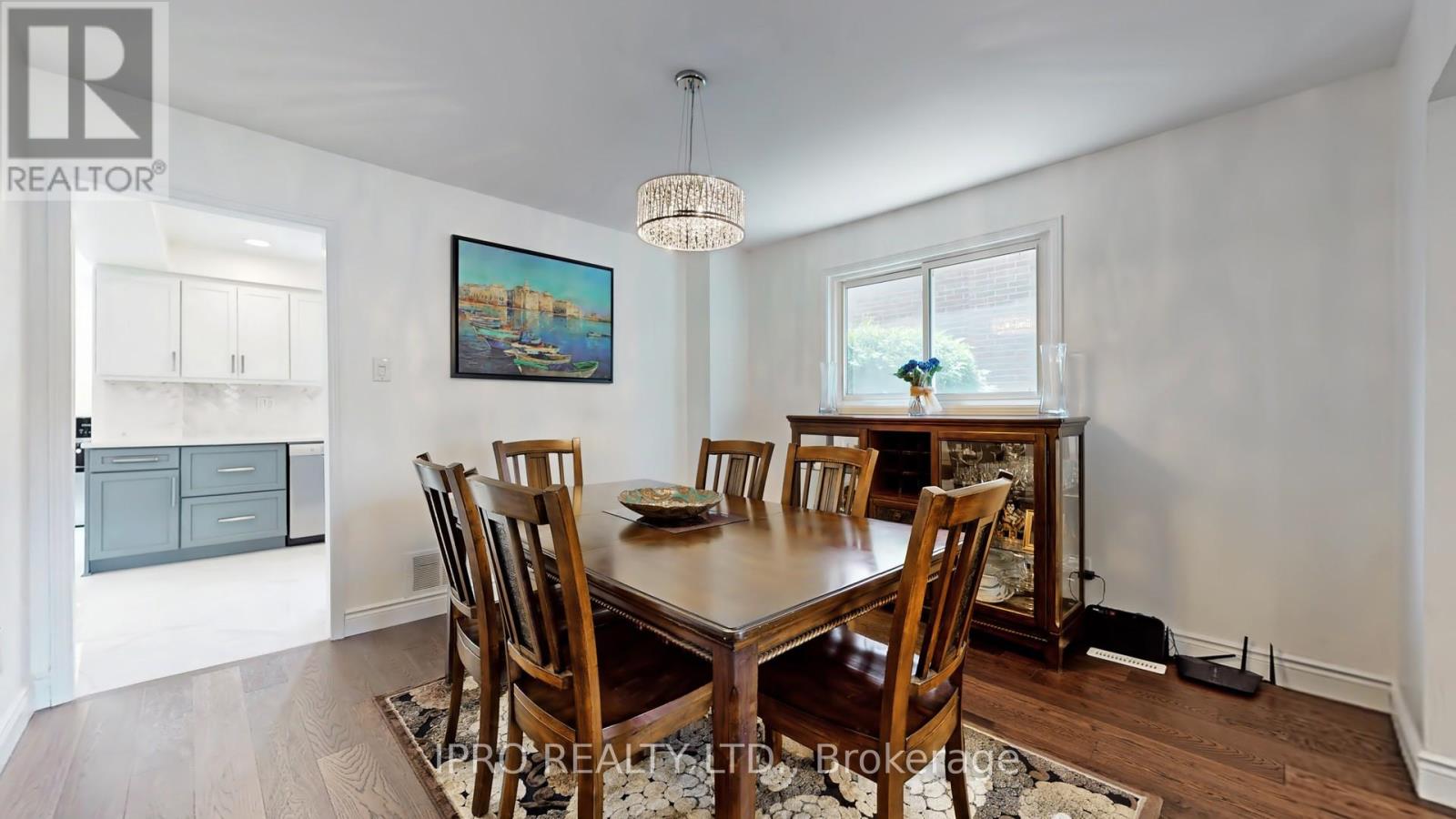 2088 Madden Boulevard, Oakville, Ontario  L6H 3L6 - Photo 9 - W12167733