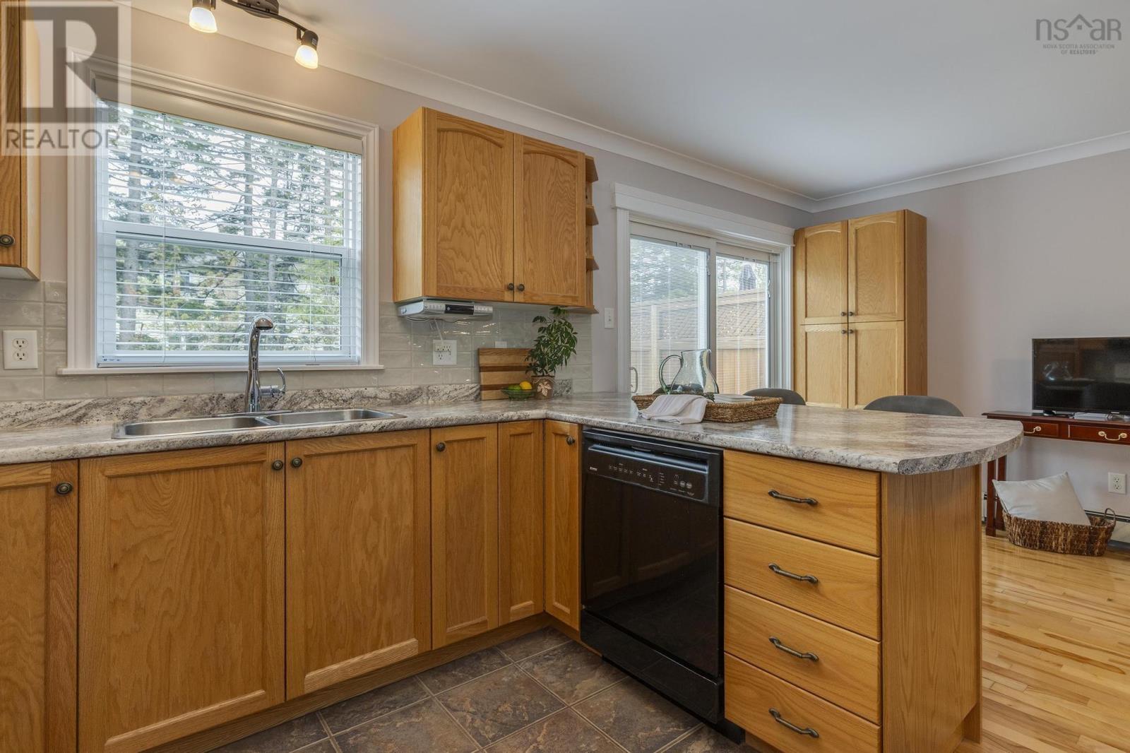 197 Green Village Lane, Dartmouth, Nova Scotia  B2Y 4V5 - Photo 11 - 202511959