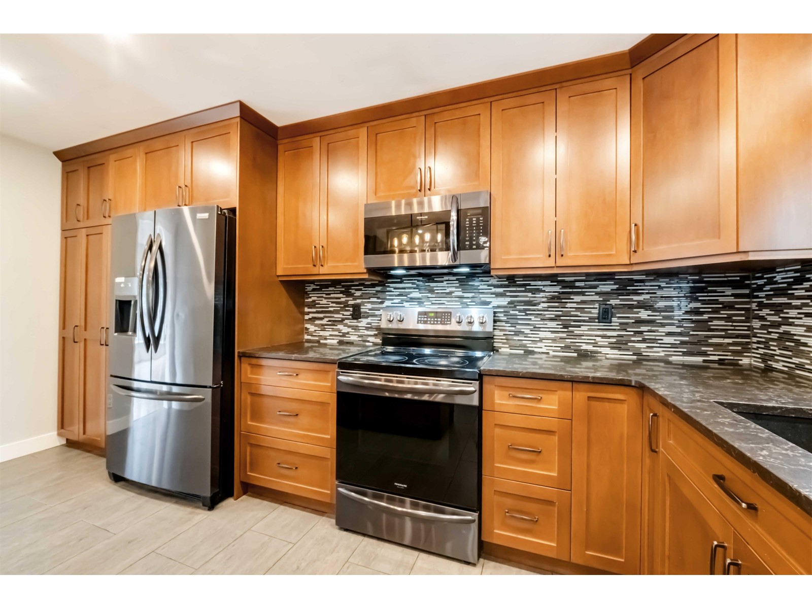 22990 70a Avenue, Langley, British Columbia  V2Y 2J9 - Photo 13 - R3006278