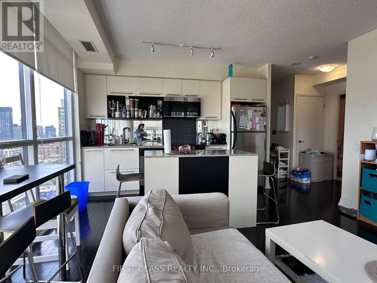 2609 - 25 Carlton Street, Toronto, Ontario  M5B 1L4 - Photo 6 - C12167759
