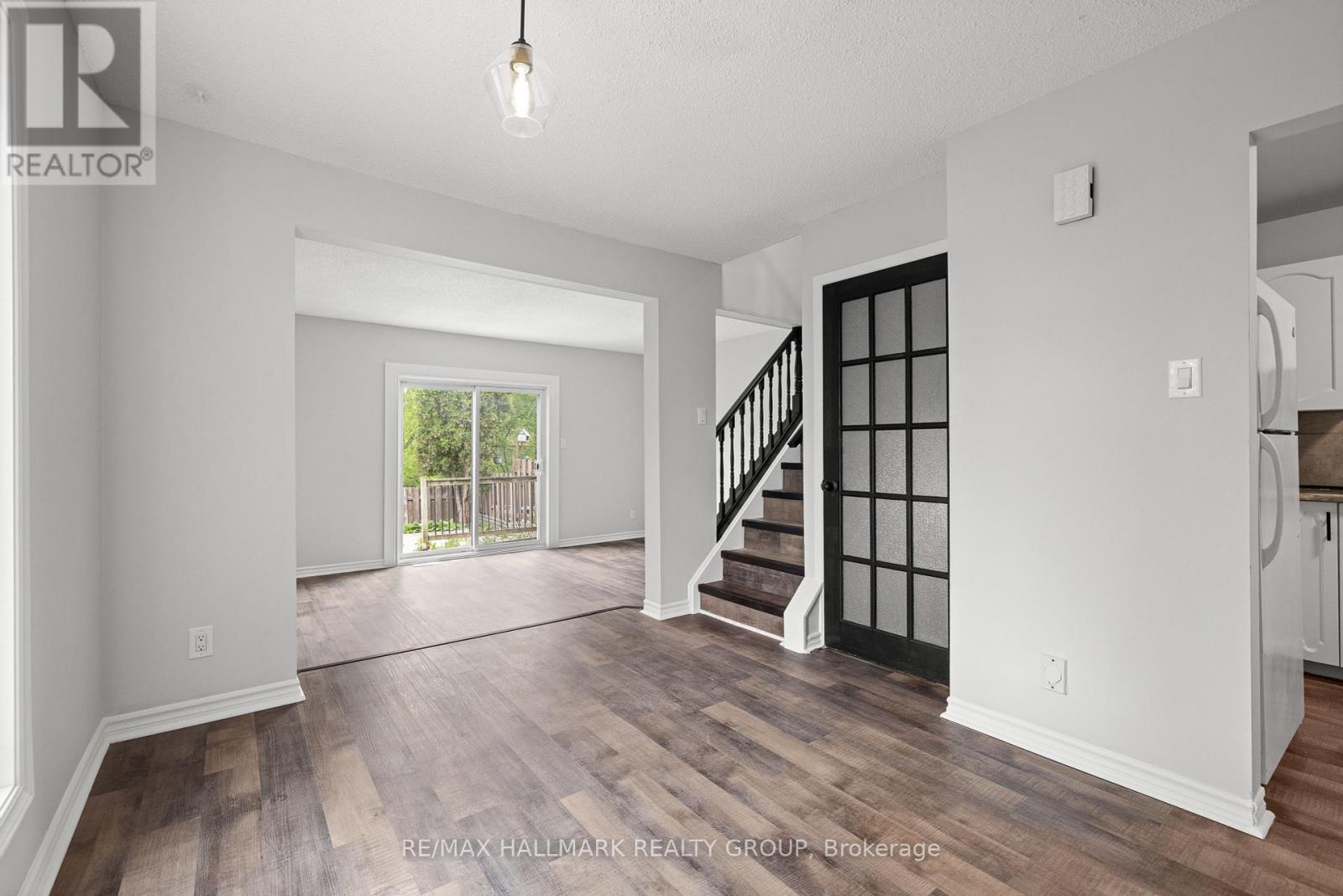 1083 Millwood Court, Ottawa, Ontario  K1C 3E9 - Photo 14 - X12167763