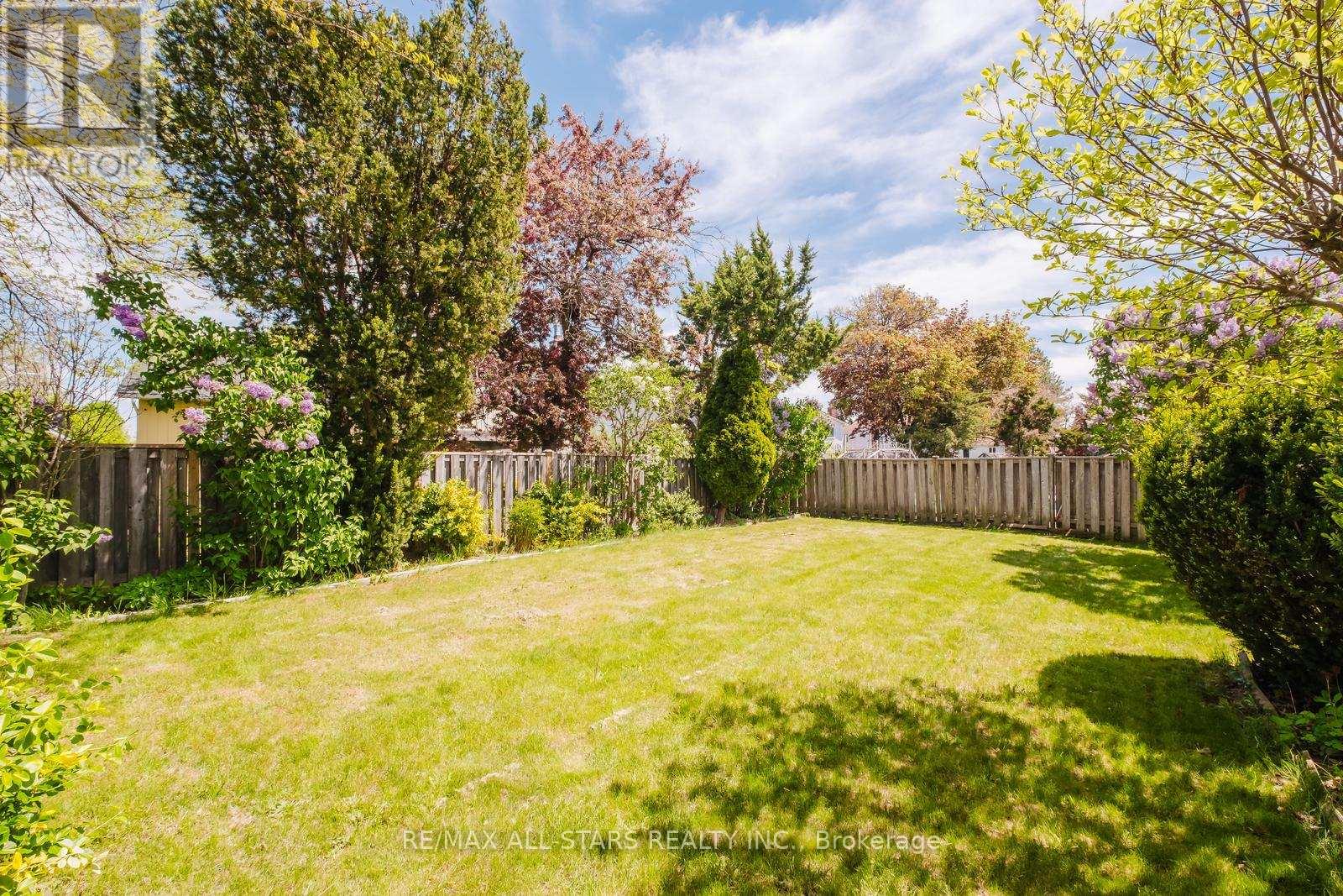 45 Wellpark Boulevard, Toronto, Ontario  M1V 1A6 - Photo 29 - E12167769