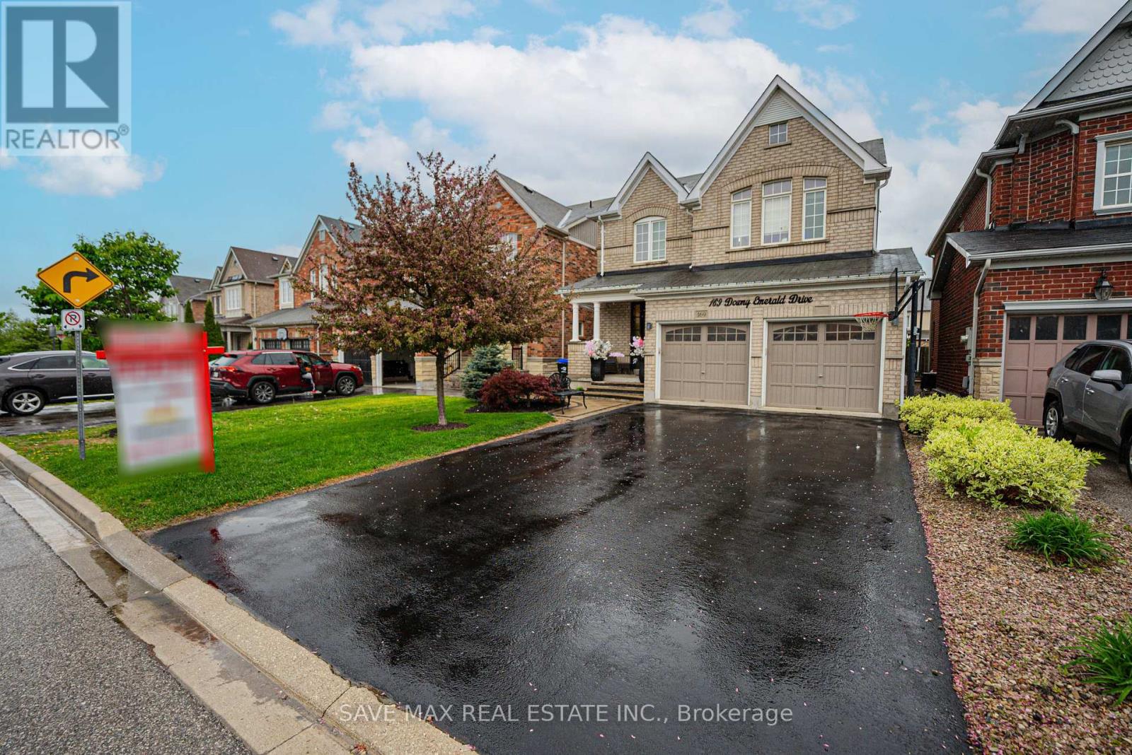 169 Downy Emerald Drive, Bradford West Gwillimbury, Ontario  L3Z 0E6 - Photo 2 - N12167771