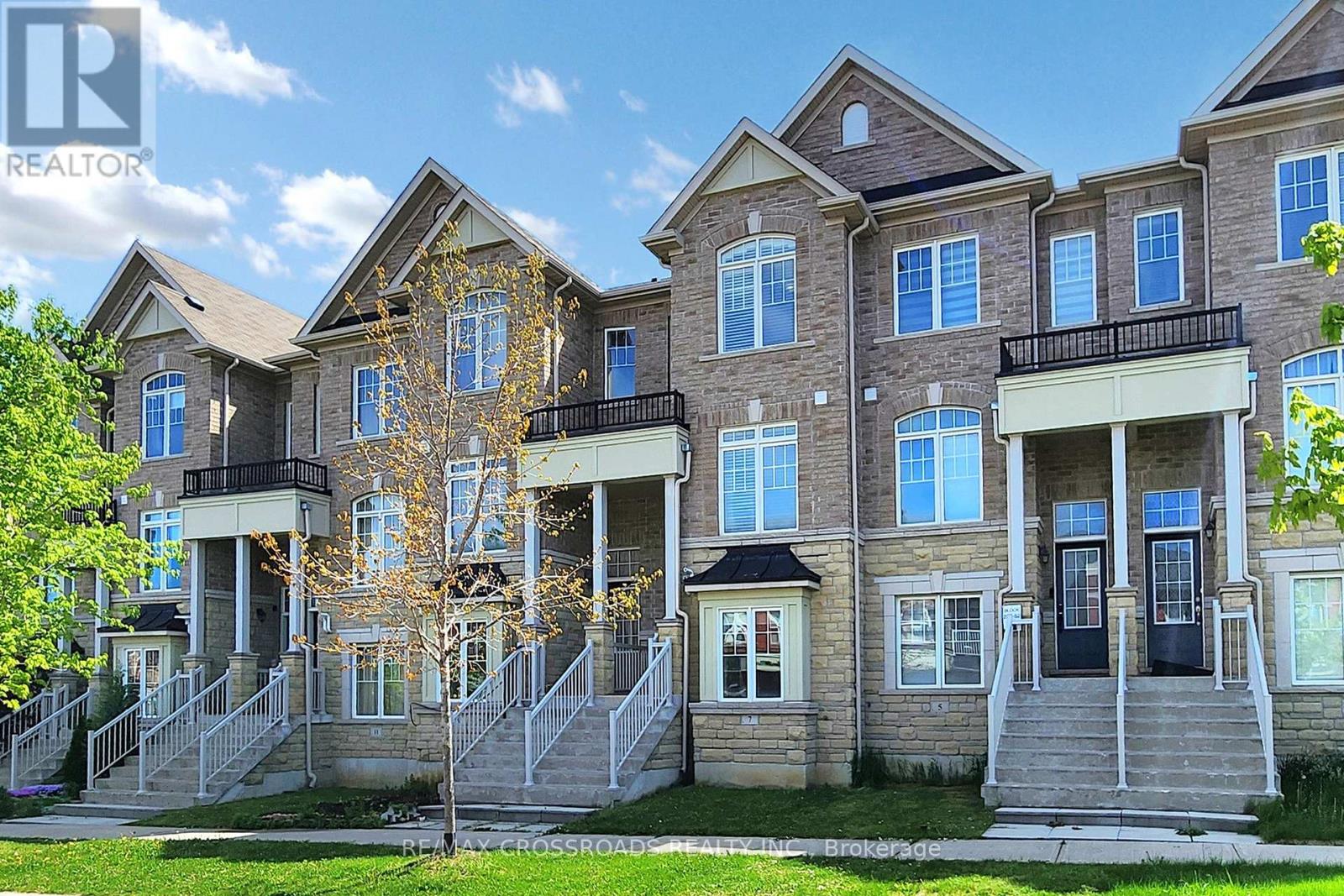 Property at 7 GADANI DRIVE image 3