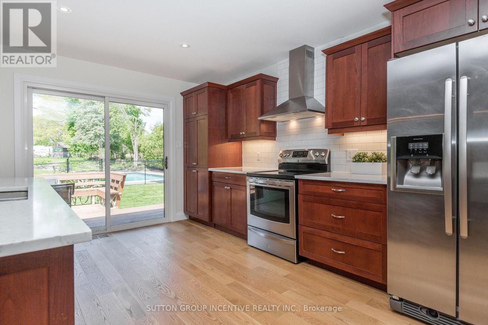 296 Codrington Street, Barrie, Ontario  L4M 1S8 - Photo 11 - S12167746