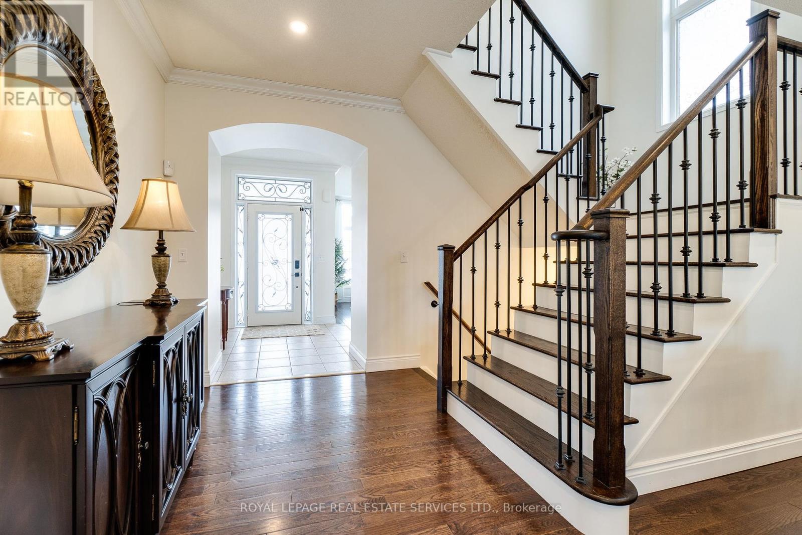 3346 Minerva Way, Burlington, Ontario  L7M 0L4 - Photo 3 - W12167753