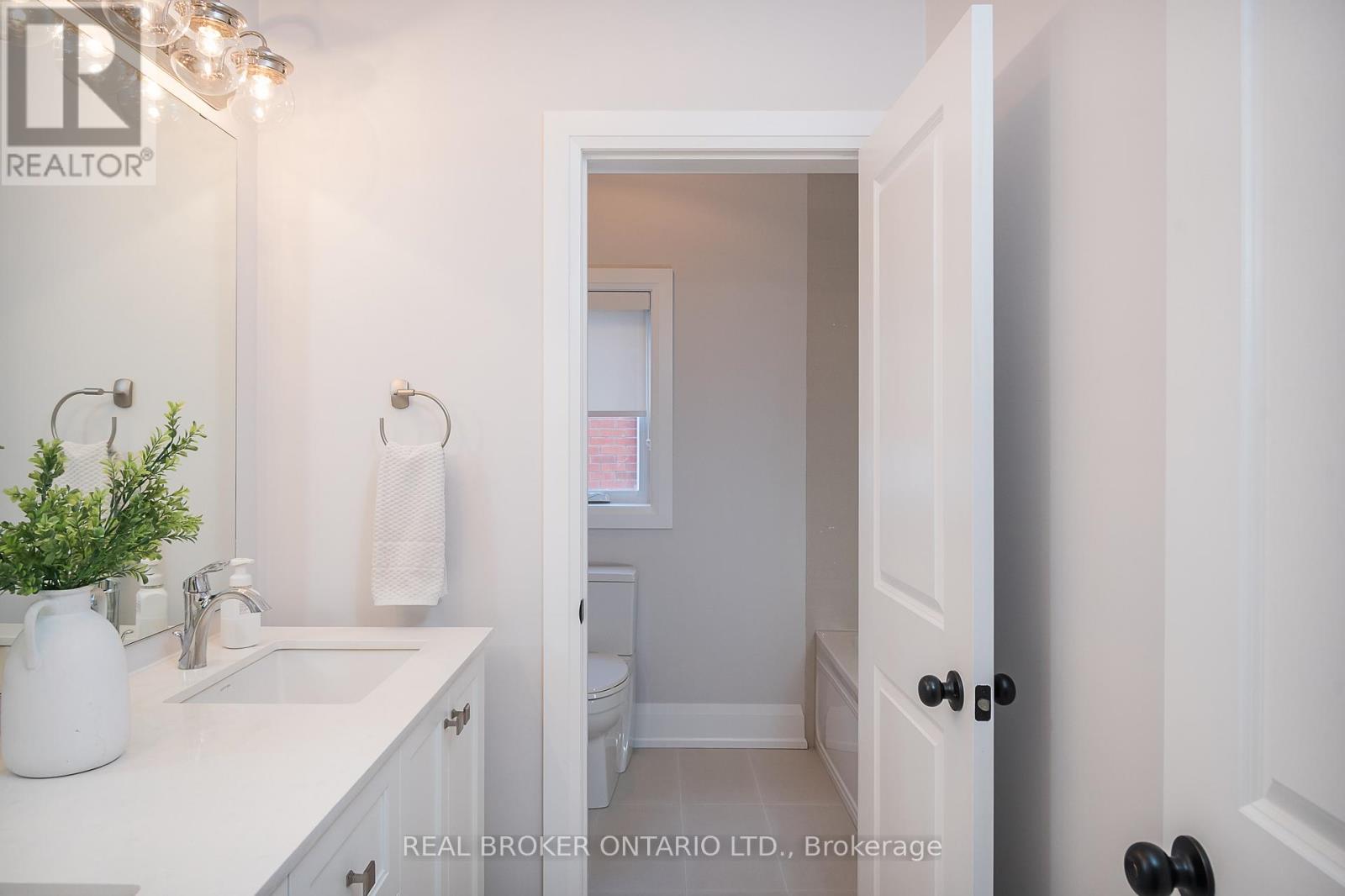 67 Foxtail Court, Halton Hills, Ontario  L7G 0G3 - Photo 32 - W12167786