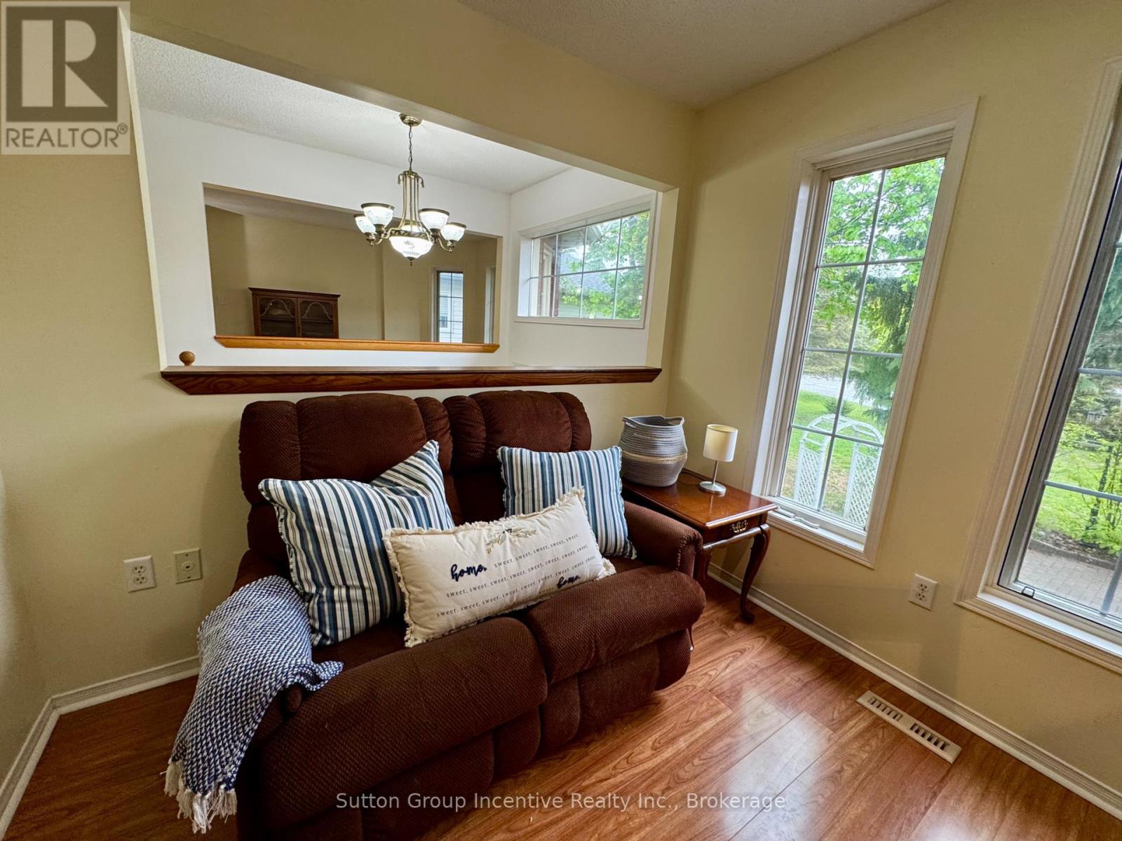 4 Bush Crescent, Wasaga Beach, Ontario  L9Z 1M2 - Photo 5 - S12167750