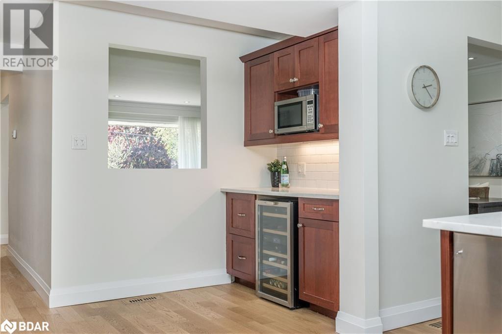 296 Codrington Street, Barrie, Ontario  L4M 1S8 - Photo 14 - 40731088