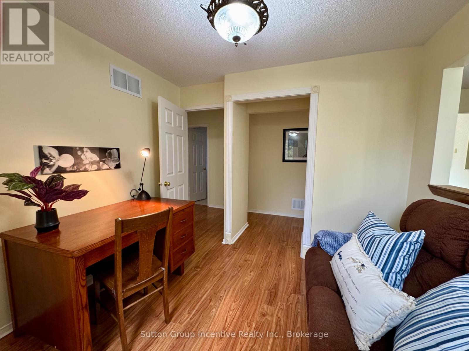 4 Bush Crescent, Wasaga Beach, Ontario  L9Z 1M2 - Photo 21 - S12167750