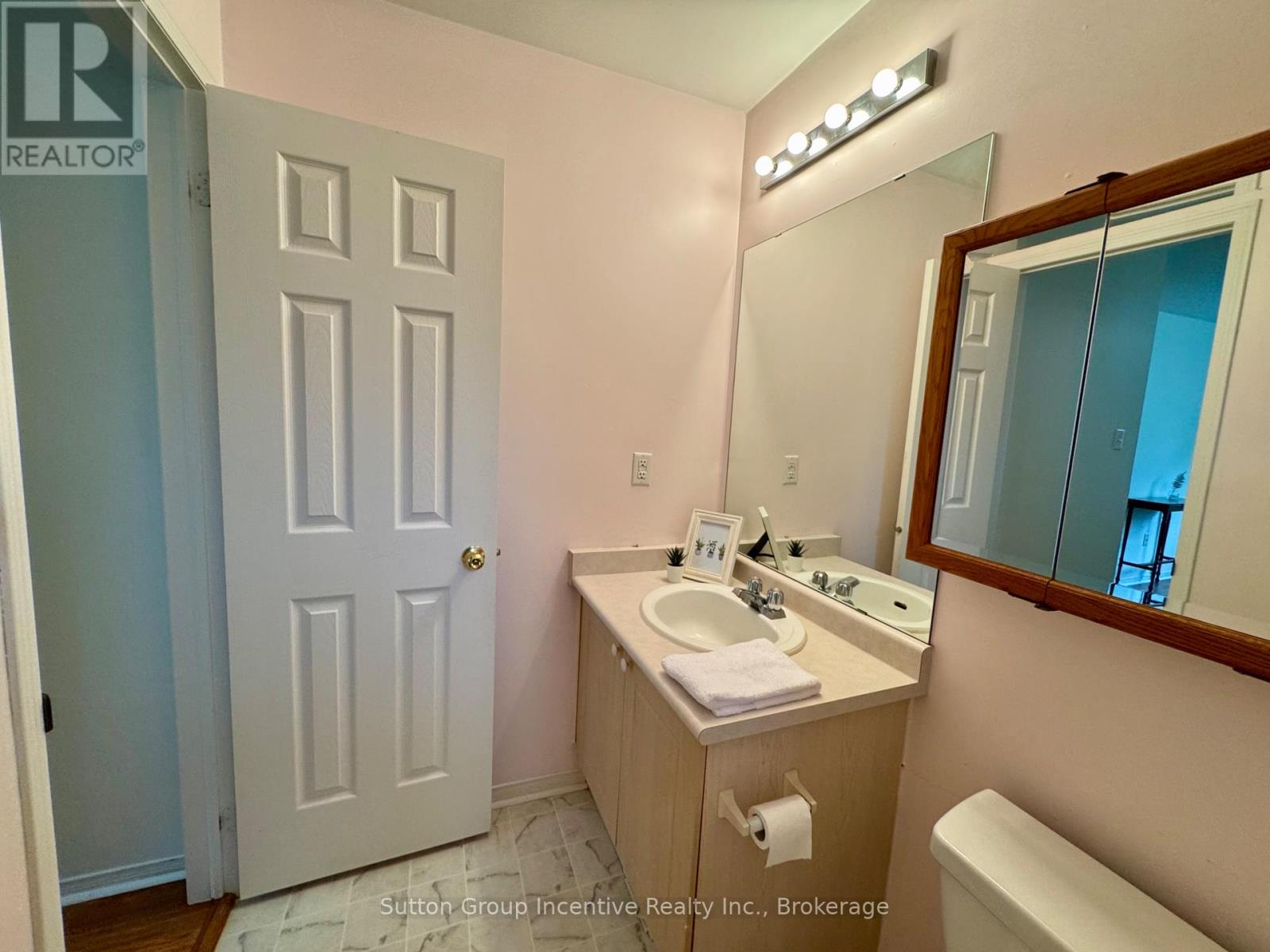 4 Bush Crescent, Wasaga Beach, Ontario  L9Z 1M2 - Photo 18 - S12167750