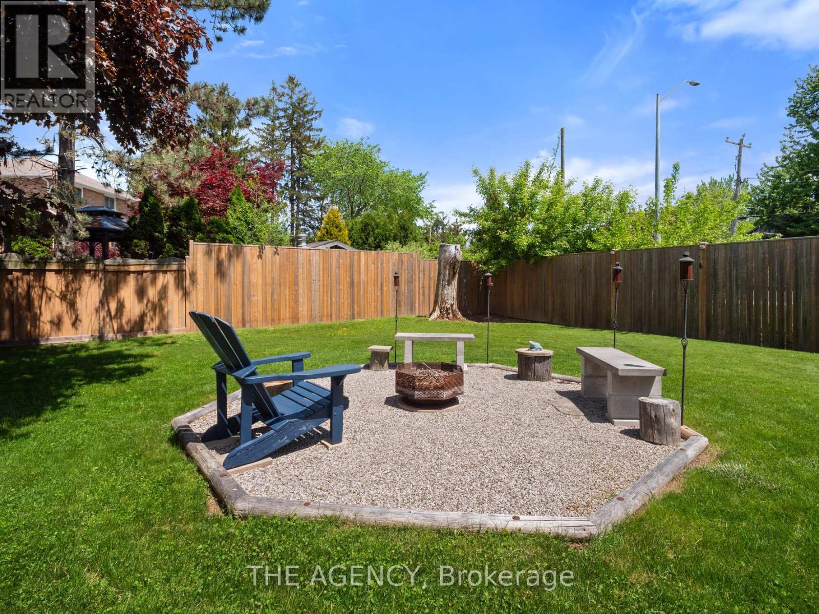 106 Spruceside Crescent, Pelham (Fonthill), Ontario  L0S 1E0 - Photo 31 - X12167791