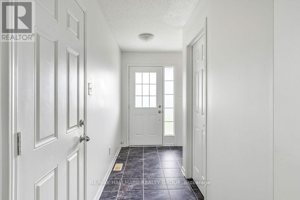 217 Vision Street, Ottawa, Ontario  K4M 0B5 - Photo 4 - X12167797