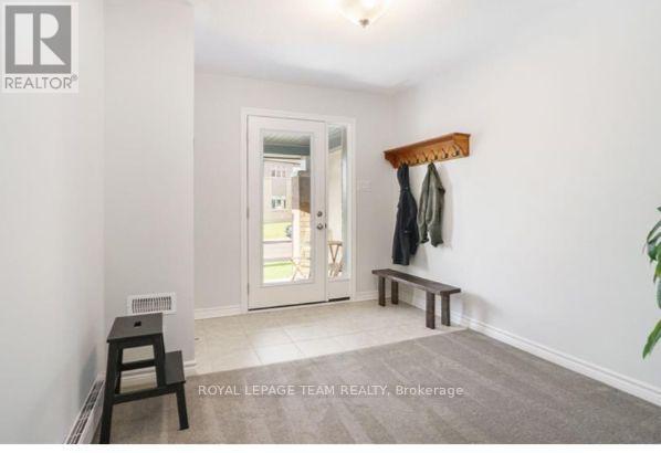 Property at 62 FEATHERTOP LANE image 3