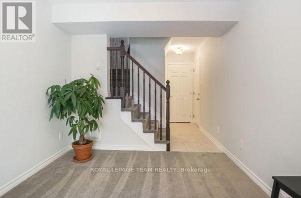 Property at 62 FEATHERTOP LANE image 5