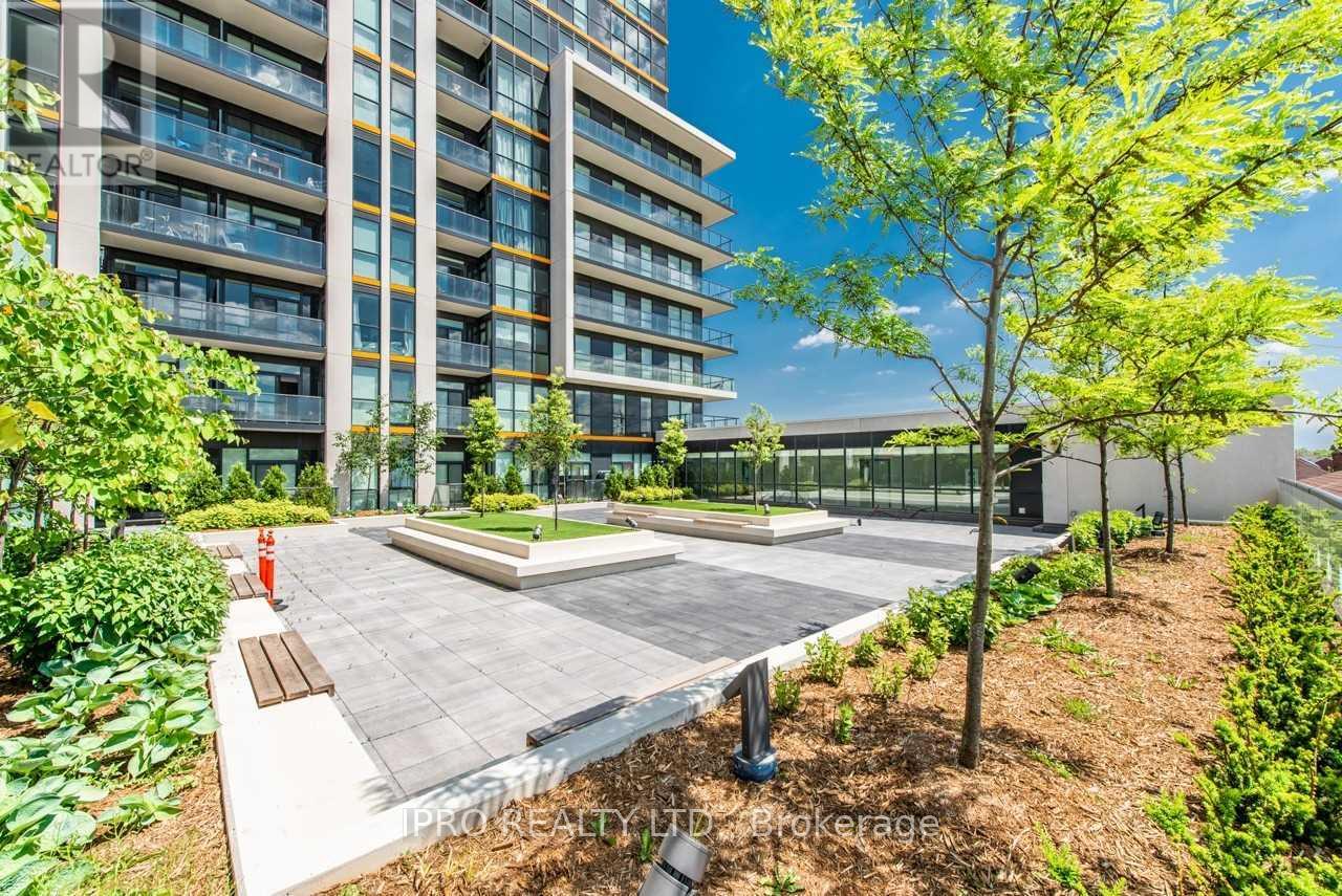 816 - 1603 Eglinton Avenue W, Toronto, Ontario  M6E 2H1 - Photo 1 - C12167800