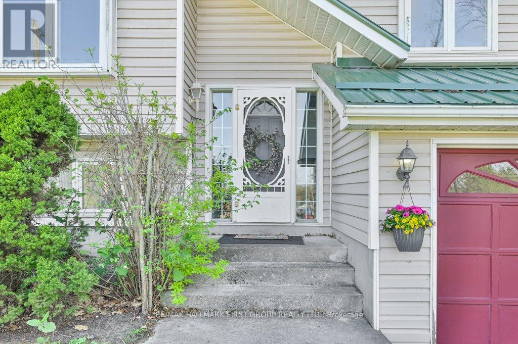 13239 Highway 62, Madoc, Ontario  K0K 2K0 - Photo 7 - X12148211
