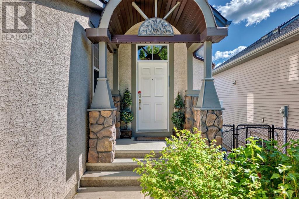 626 Coopers Drive Sw, Airdrie, Alberta  T4B 3M3 - Photo 6 - A2220598
