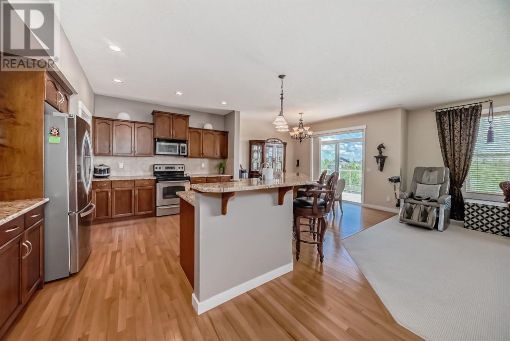 626 Coopers Drive Sw, Airdrie, Alberta  T4B 3M3 - Photo 8 - A2220598