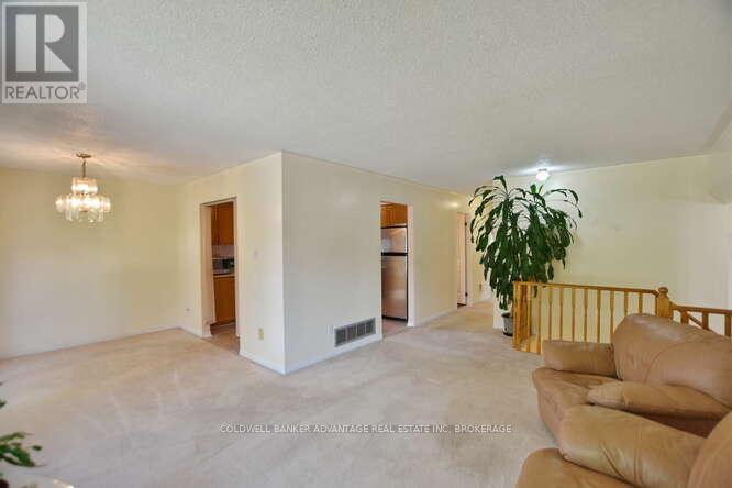 3 Mayfair Drive, Barrie, Ontario  L4N 6Y7 - Photo 13 - S12167832