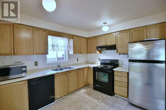 3 Mayfair Drive, Barrie (Ardagh), Ontario  L4N 6Y7 - Photo 21 - S12167832