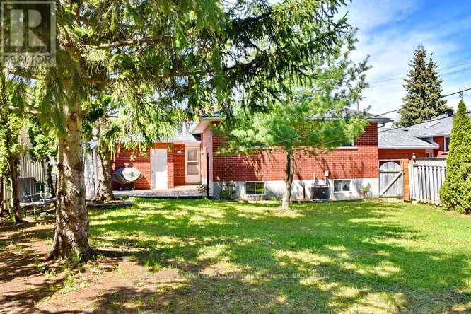 3 Mayfair Drive, Barrie (Ardagh), Ontario  L4N 6Y7 - Photo 5 - S12167832