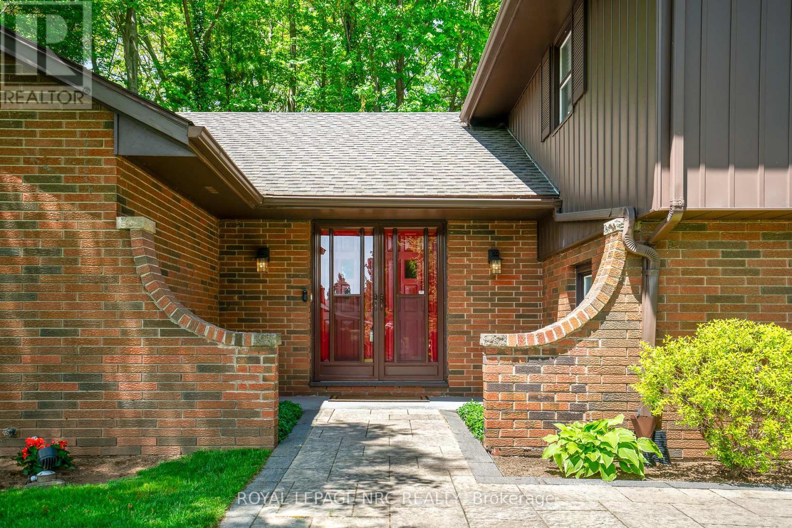Property at 26 CHERRY AVENUE image 3