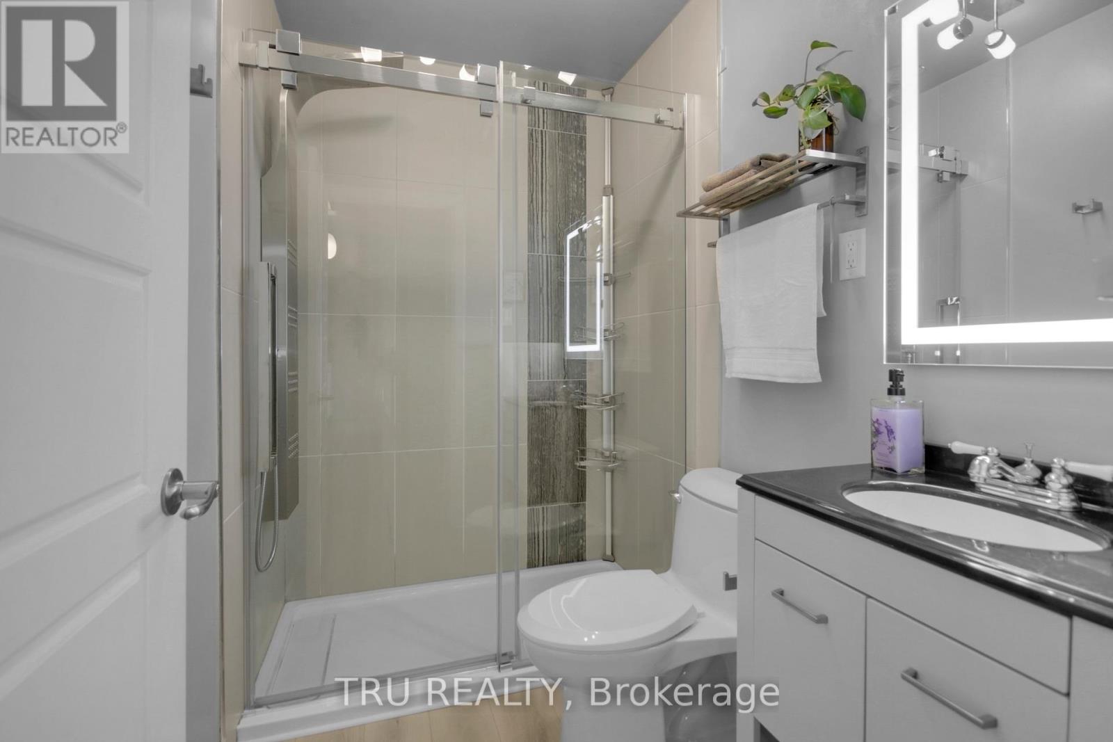 36 Varley Drive, Ottawa, Ontario  K2K 1G2 - Photo 39 - X12158510
