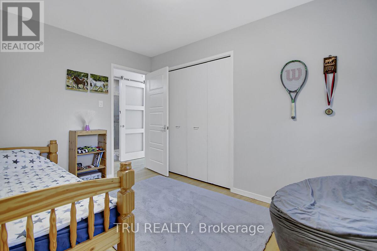 36 Varley Drive, Ottawa, Ontario  K2K 1G2 - Photo 32 - X12158510