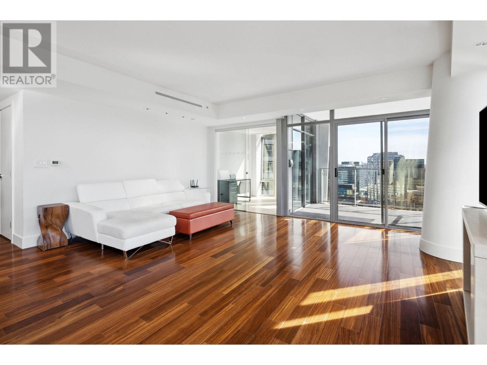 Listing Picture 10 of 40 : 2405 667 HOWE STREET, Vancouver / 溫哥華 - 魯藝地產 Yvonne Lu Group - MLS Medallion Club Member