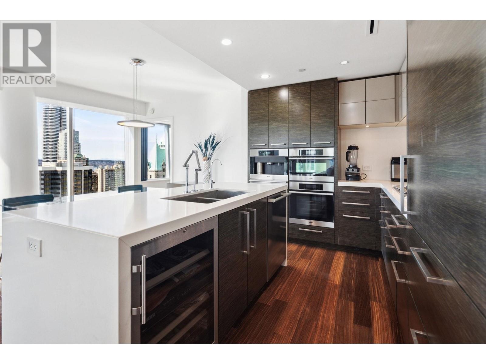 Listing Picture 19 of 40 : 2405 667 HOWE STREET, Vancouver / 溫哥華 - 魯藝地產 Yvonne Lu Group - MLS Medallion Club Member