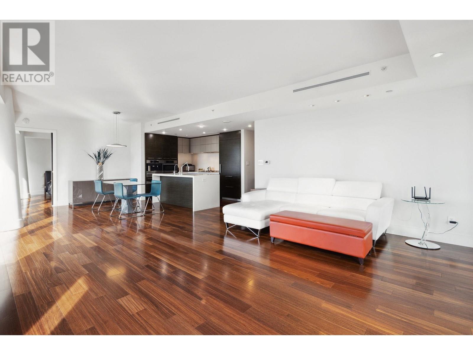 Listing Picture 15 of 40 : 2405 667 HOWE STREET, Vancouver / 溫哥華 - 魯藝地產 Yvonne Lu Group - MLS Medallion Club Member