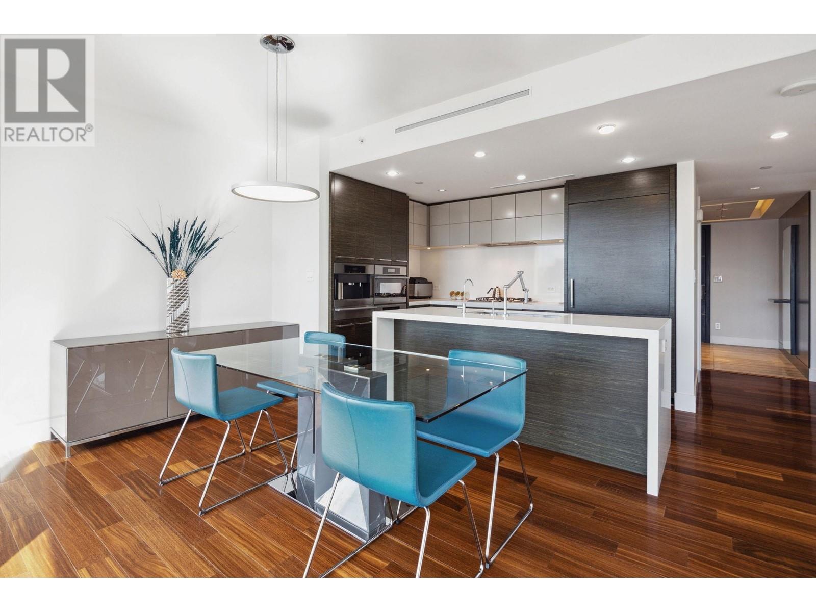 Listing Picture 18 of 40 : 2405 667 HOWE STREET, Vancouver / 溫哥華 - 魯藝地產 Yvonne Lu Group - MLS Medallion Club Member