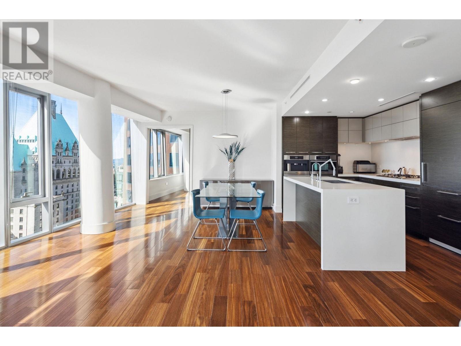 Listing Picture 16 of 40 : 2405 667 HOWE STREET, Vancouver / 溫哥華 - 魯藝地產 Yvonne Lu Group - MLS Medallion Club Member