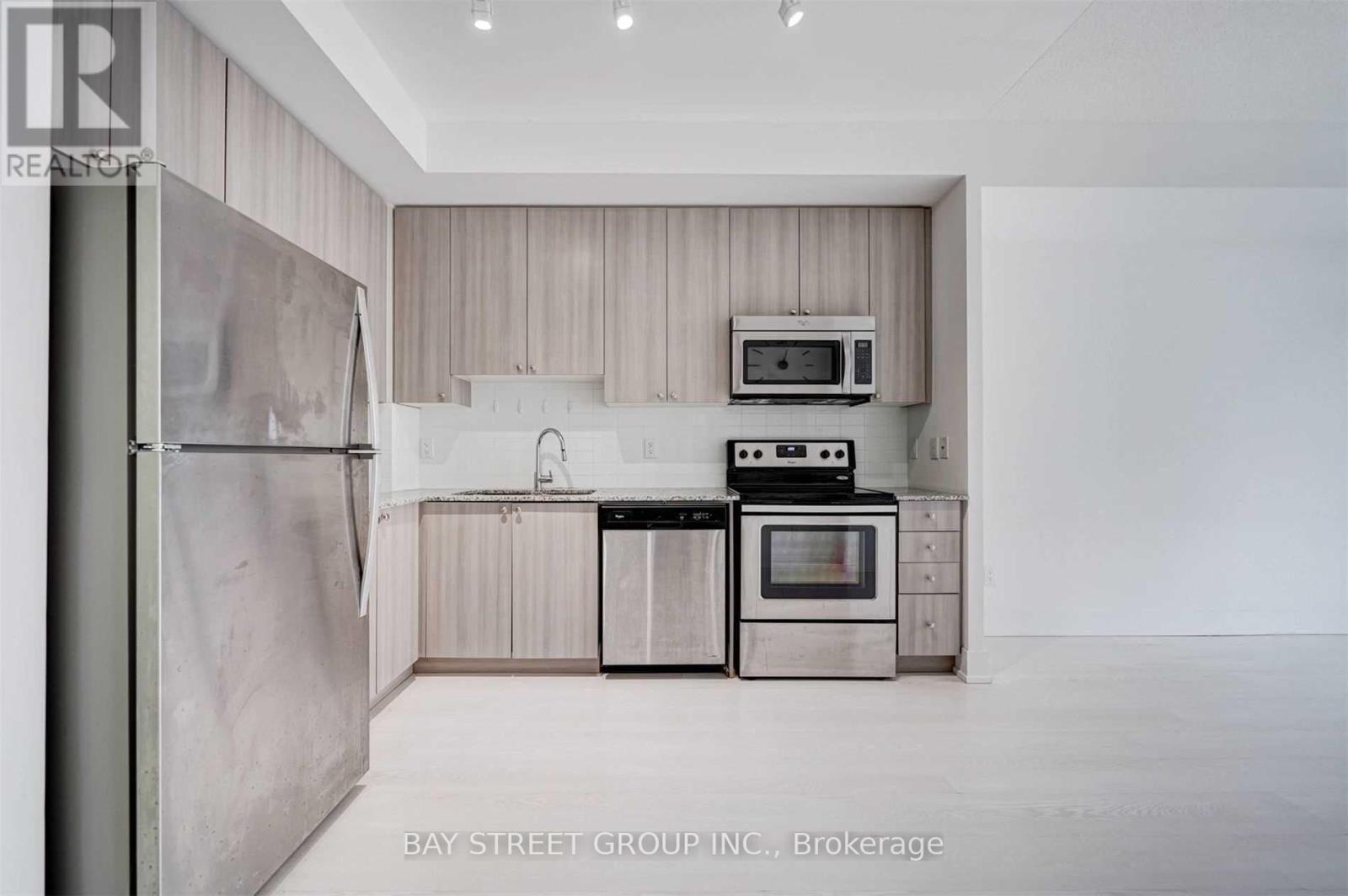 615 - 68 Merton Street, Toronto, Ontario  M4S 1A1 - Photo 2 - C12167831