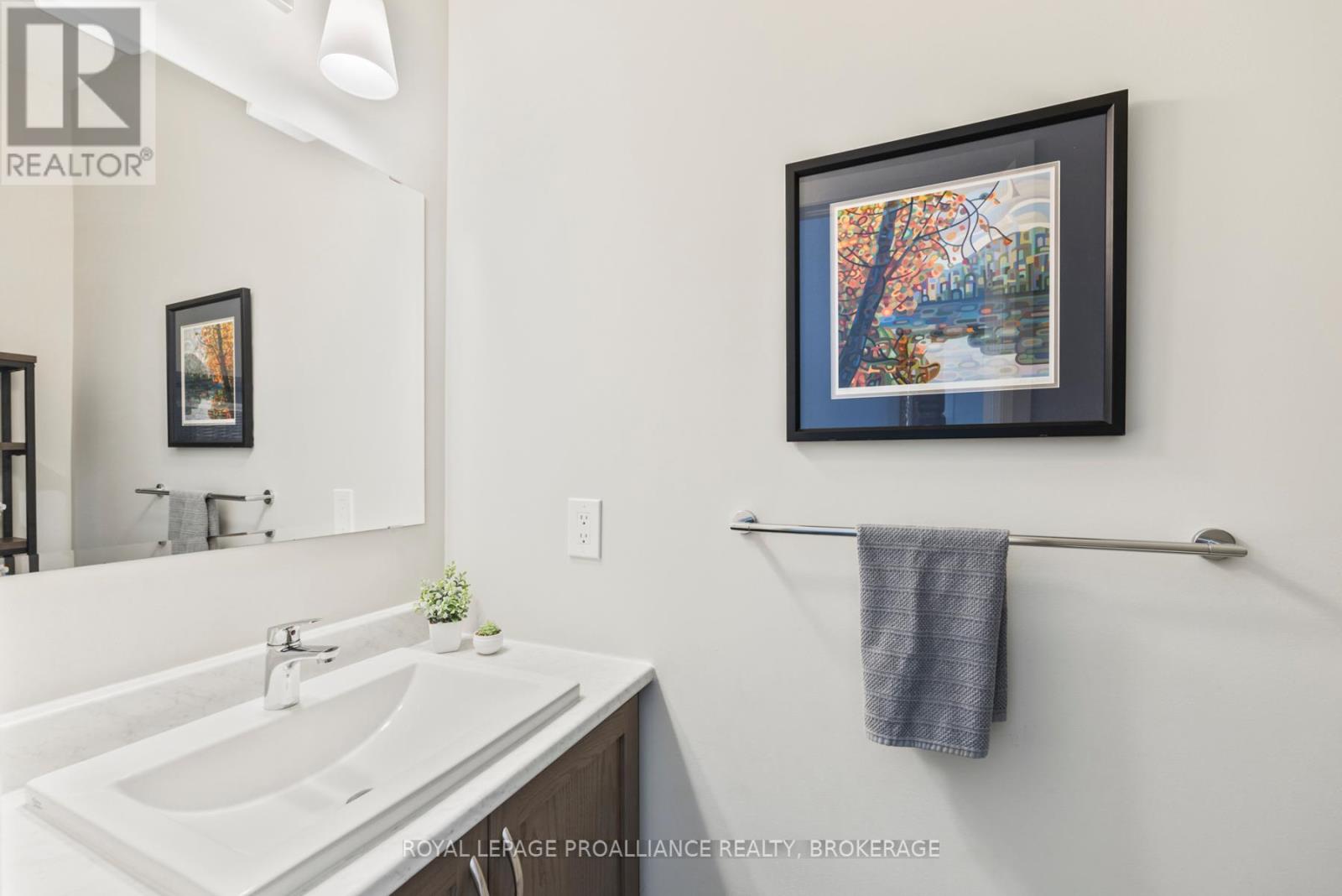 1550 Davenport Crescent, Kingston, Ontario  K7P 0M6 - Photo 6 - X12133747